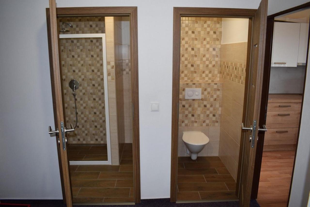 Apartmany Kubova Huť Buitenkant foto