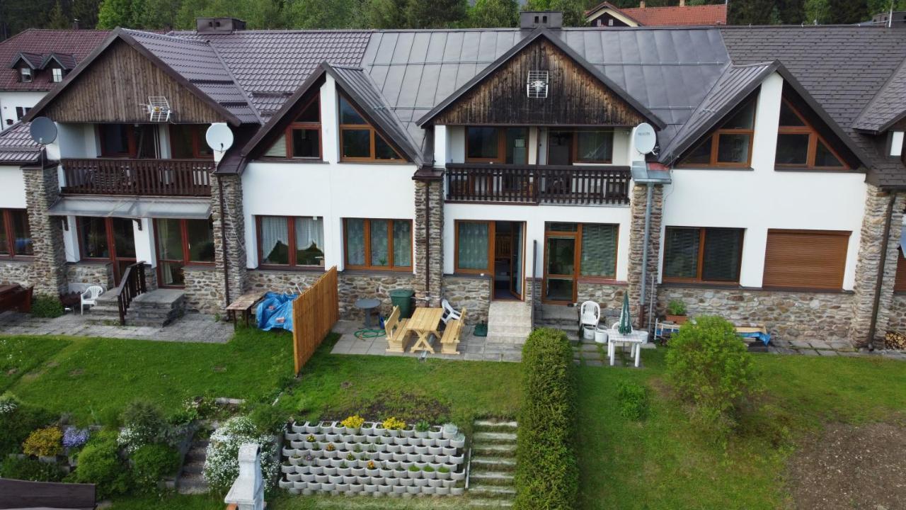 Apartmany Kubova Huť Buitenkant foto